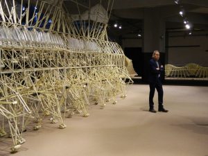 Theo Jansen al museo Leonardo da Vinci di Milano